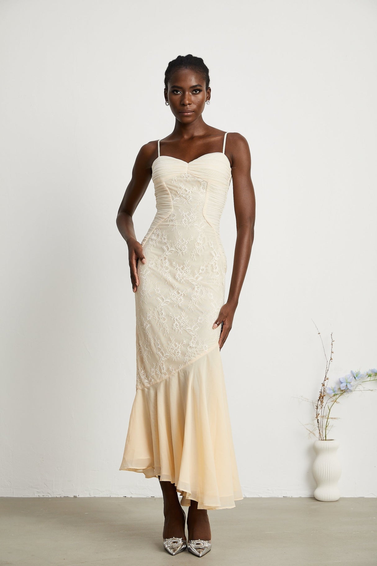 Mariolina Sleeveless Midi Dress with Bustier Style and Lace Detailing