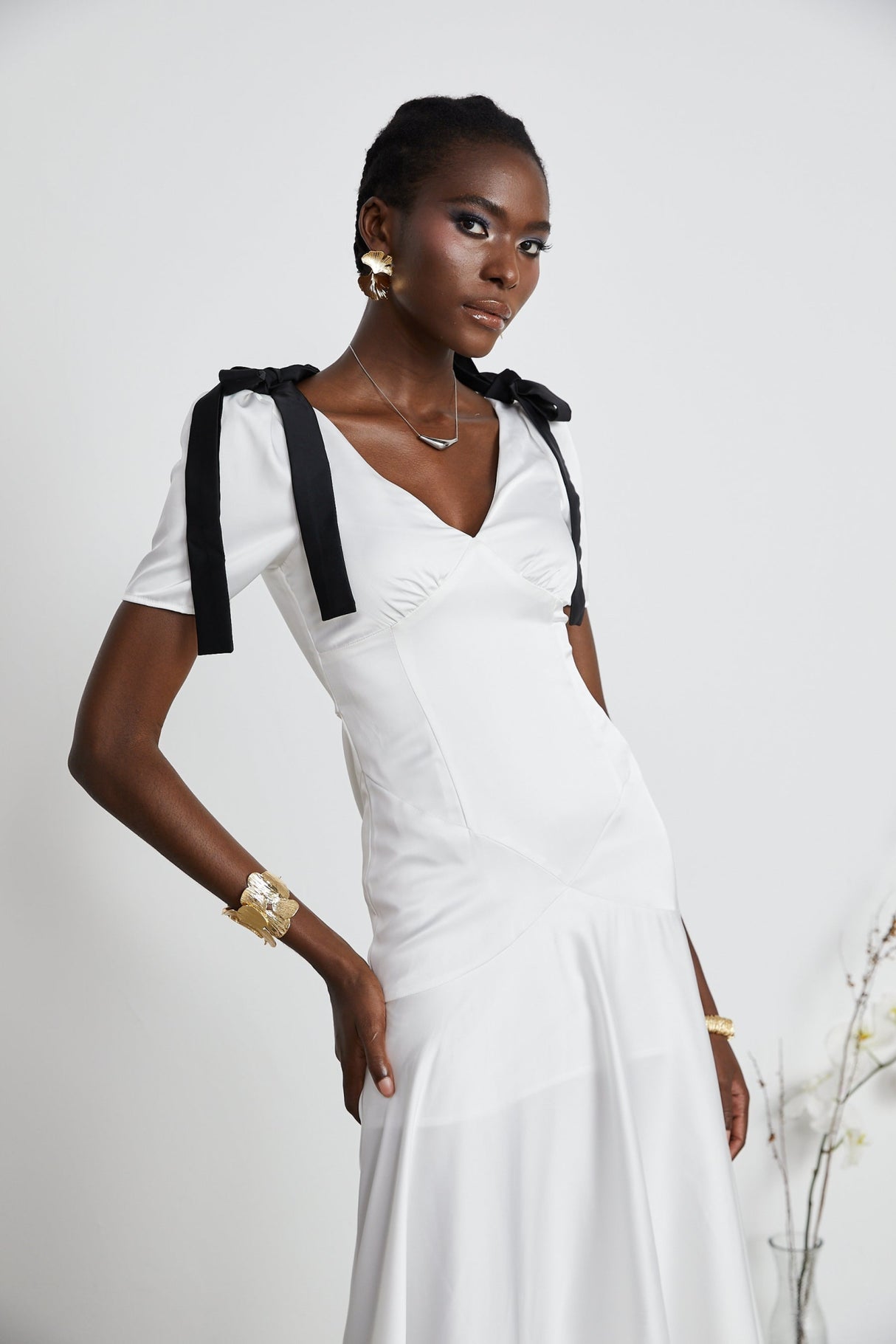 Mary White & Black Contrast Maxi Dress with V - Neck and Puff Sleeves