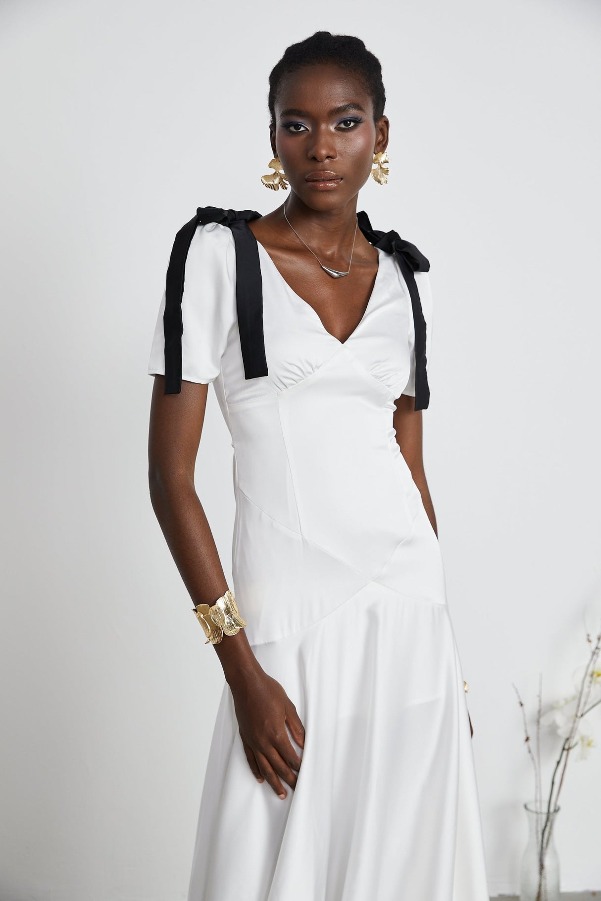 Mary White & Black Contrast Maxi Dress with V - Neck and Puff Sleeves