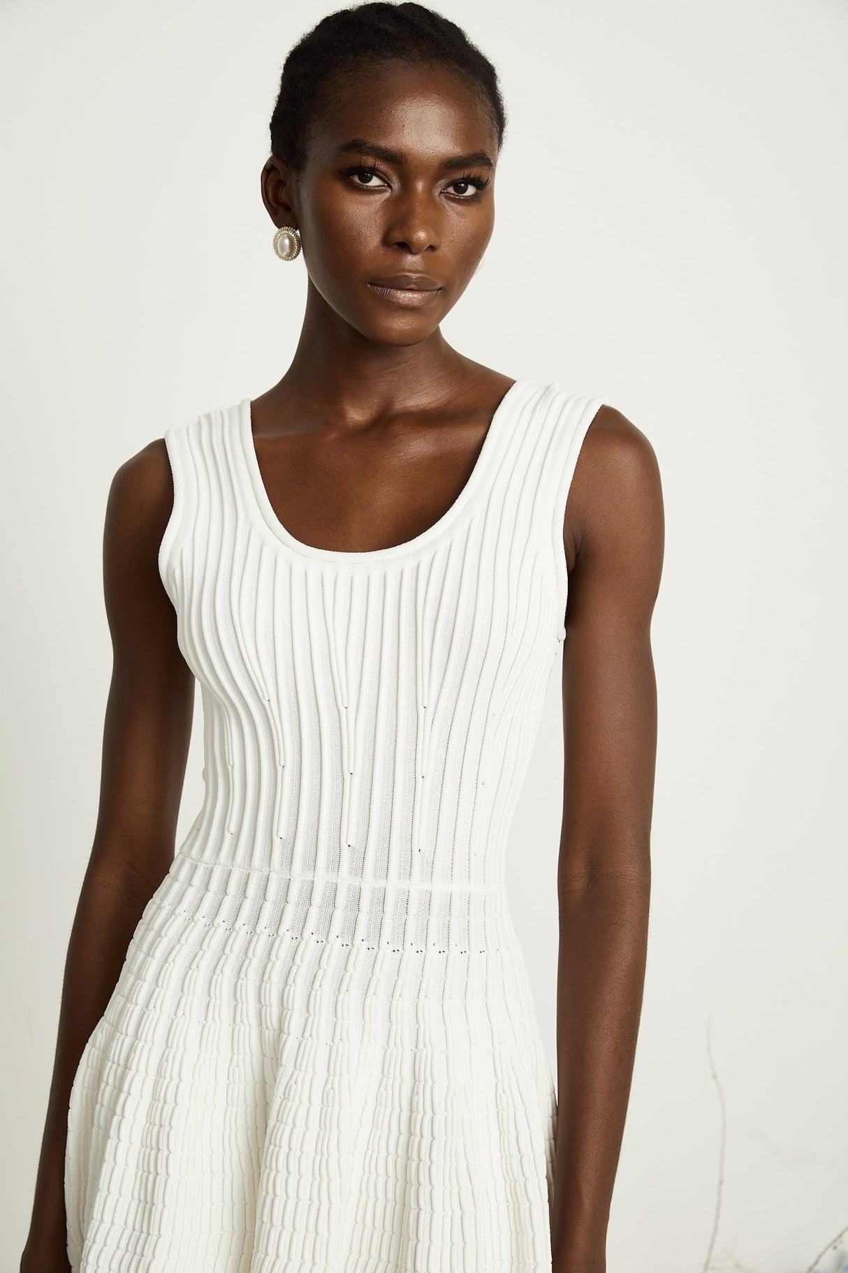 Mia Mini Dress White Pleated Knit Fit