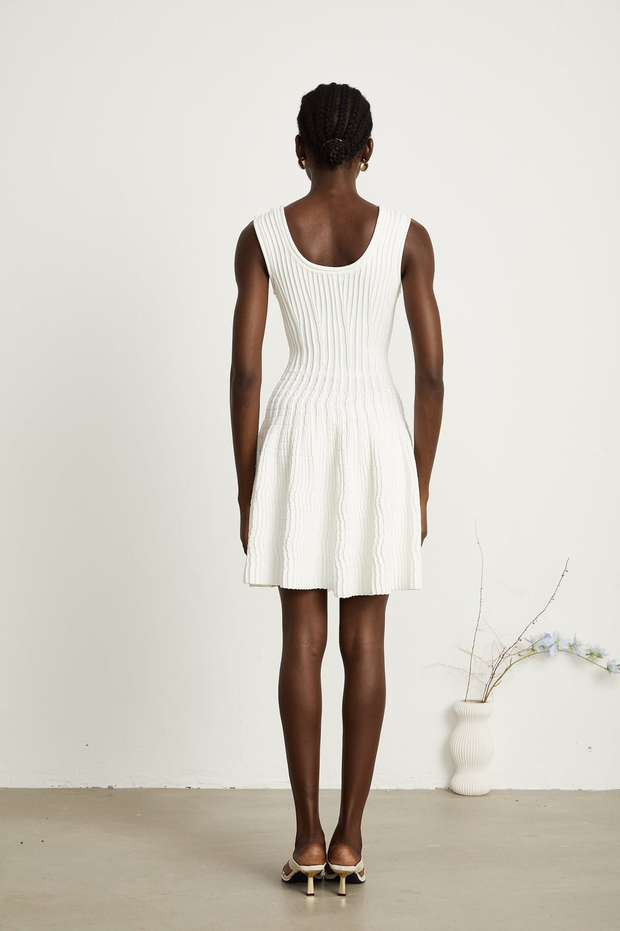Mia Mini Dress White Pleated Knit Fit