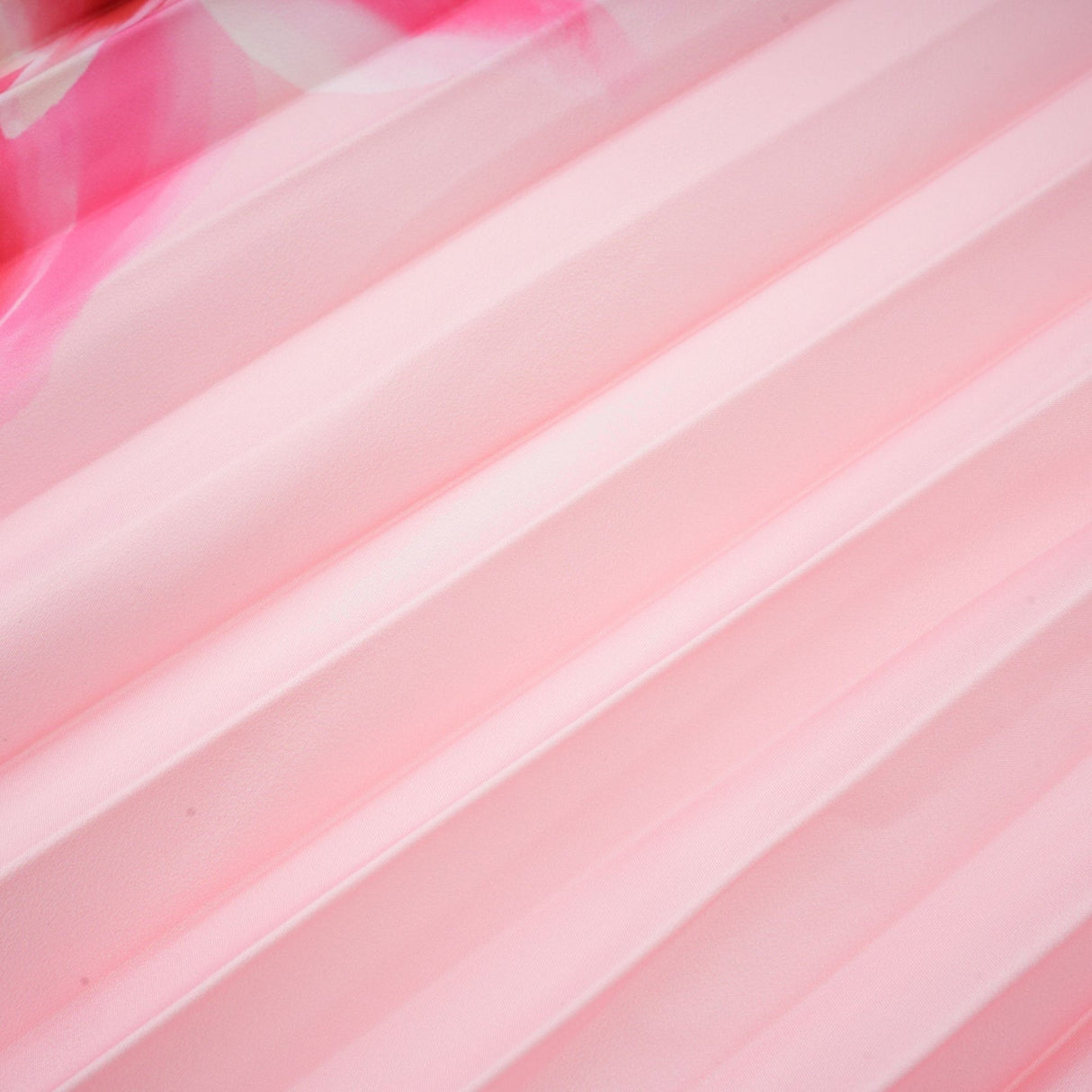 Michela Floral Midi Dress Pink Crew Neck with Short Sleeves & Pleated Detail