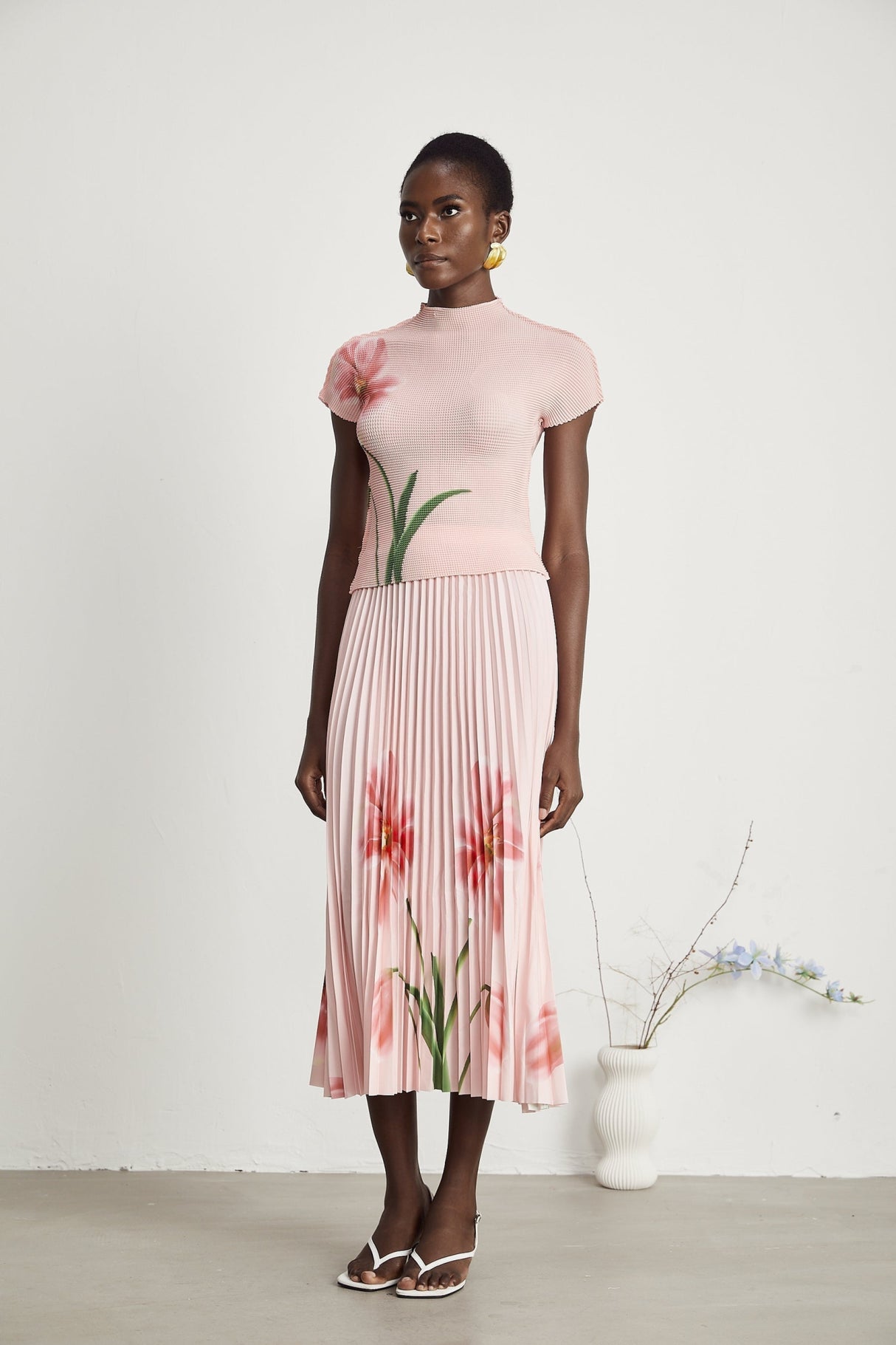 Michela Floral Midi Dress Pink Crew Neck with Short Sleeves & Pleated Detail