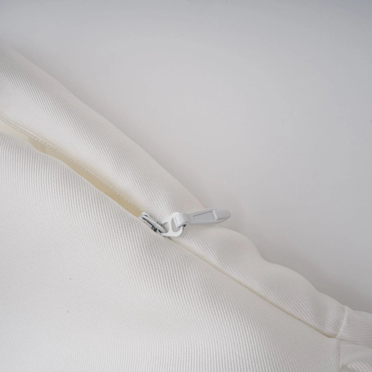 Mikayla Midi Dress White Open - Back Cap - Sleeve & Pleated Charm