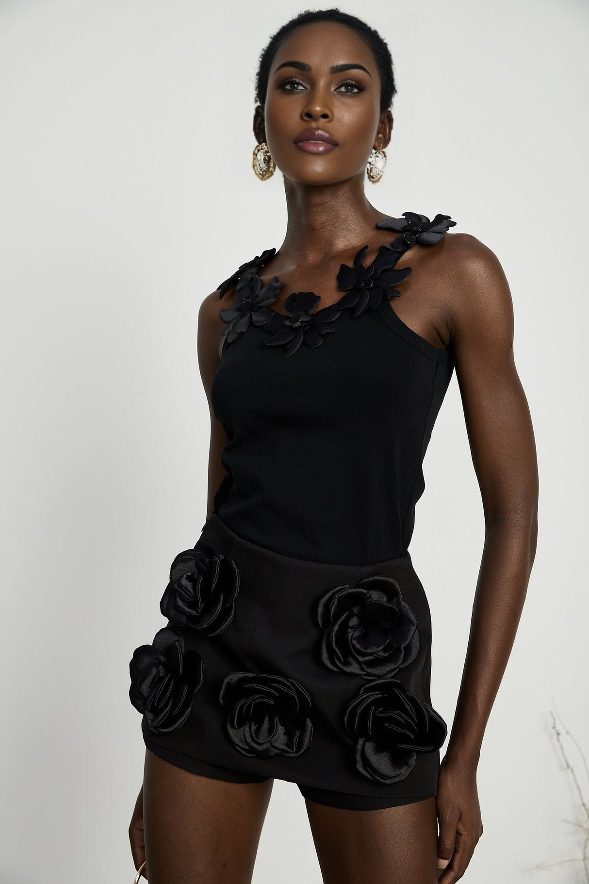 Nalini Black Thigh - Length Shorts With 3D Floral Appliqués