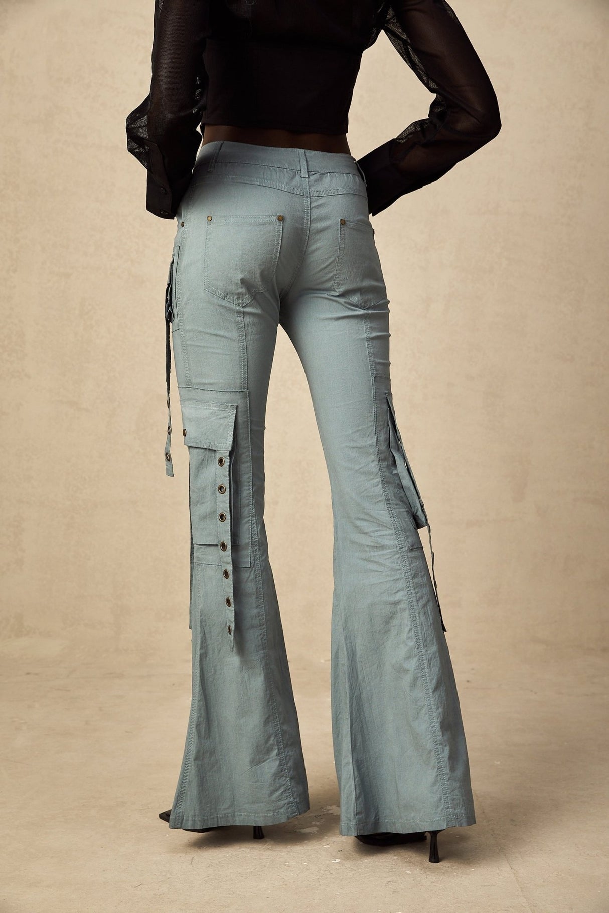 Ninetta Trousers High - Waisted Flared Cargo & Pocket Design