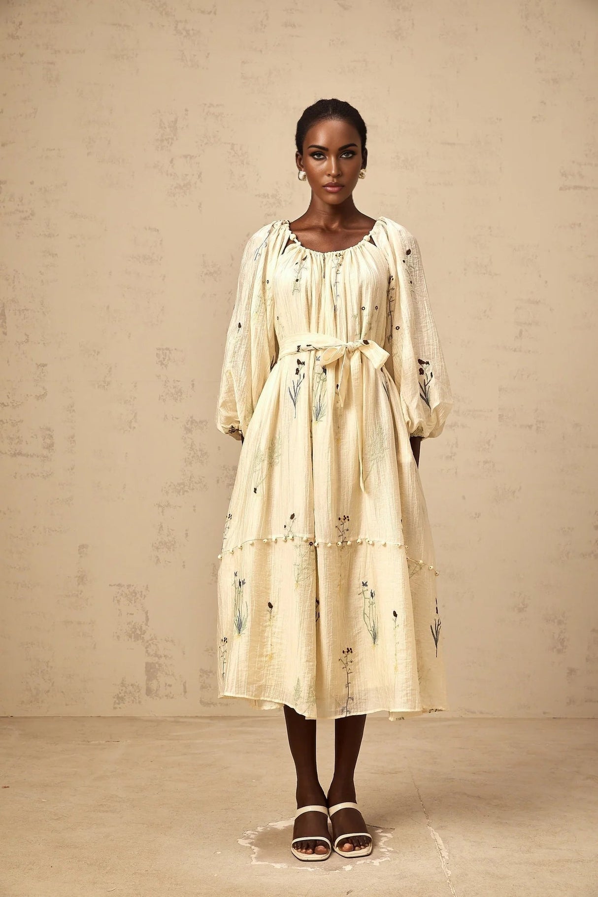 Nives Midi Dress Beige Flower Embroidered & Beaded Calf - Length