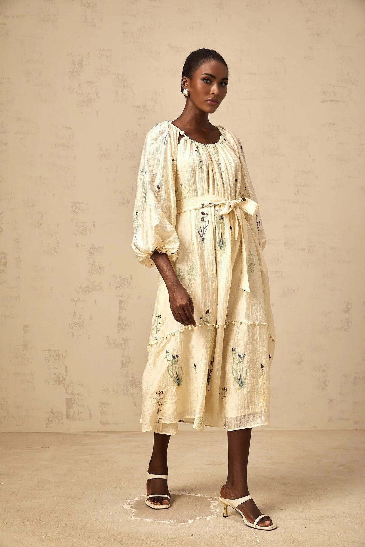 Nives Midi Dress Beige Flower Embroidered & Beaded Calf - Length