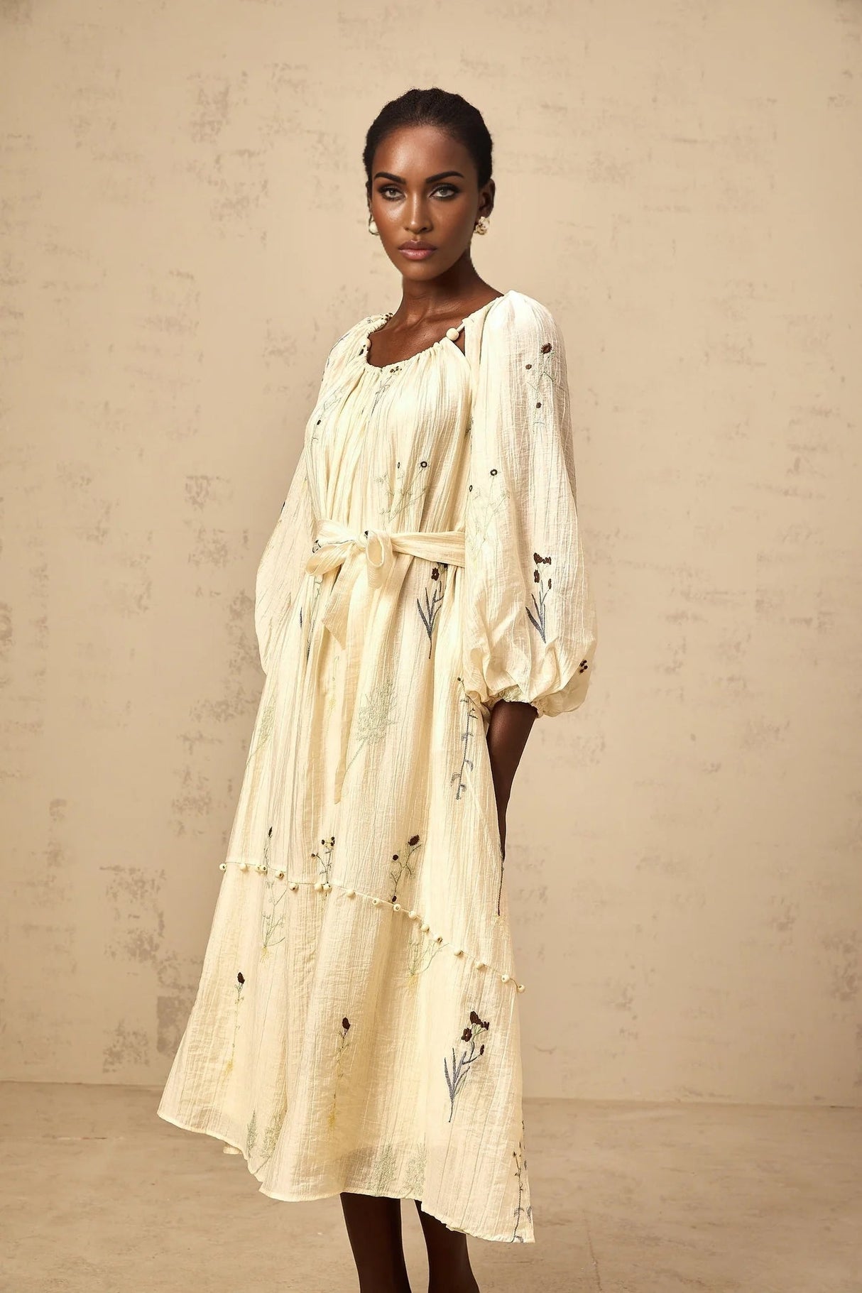 Nives Midi Dress Beige Flower Embroidered & Beaded Calf - Length