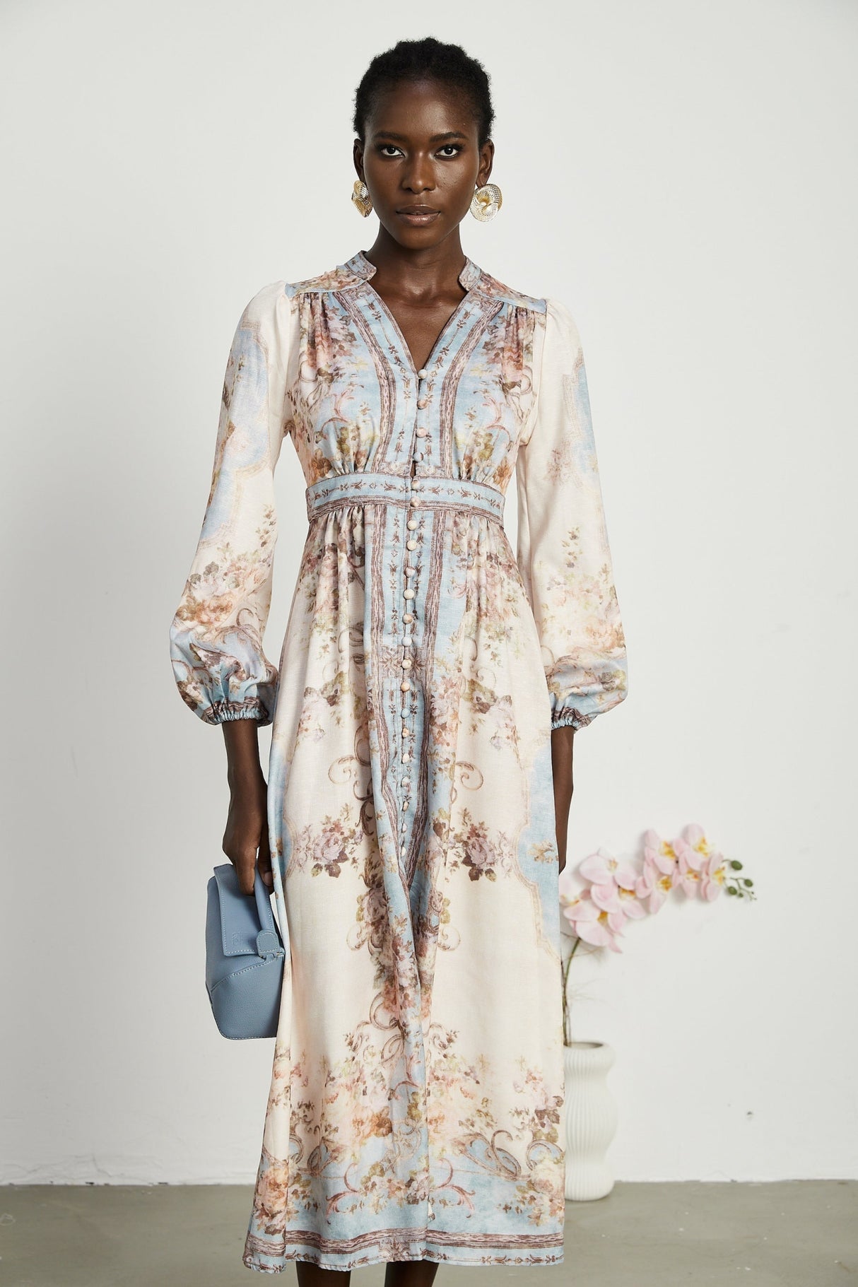 Rachel Floral Print Midi Dress in Neutrals & Light Blue