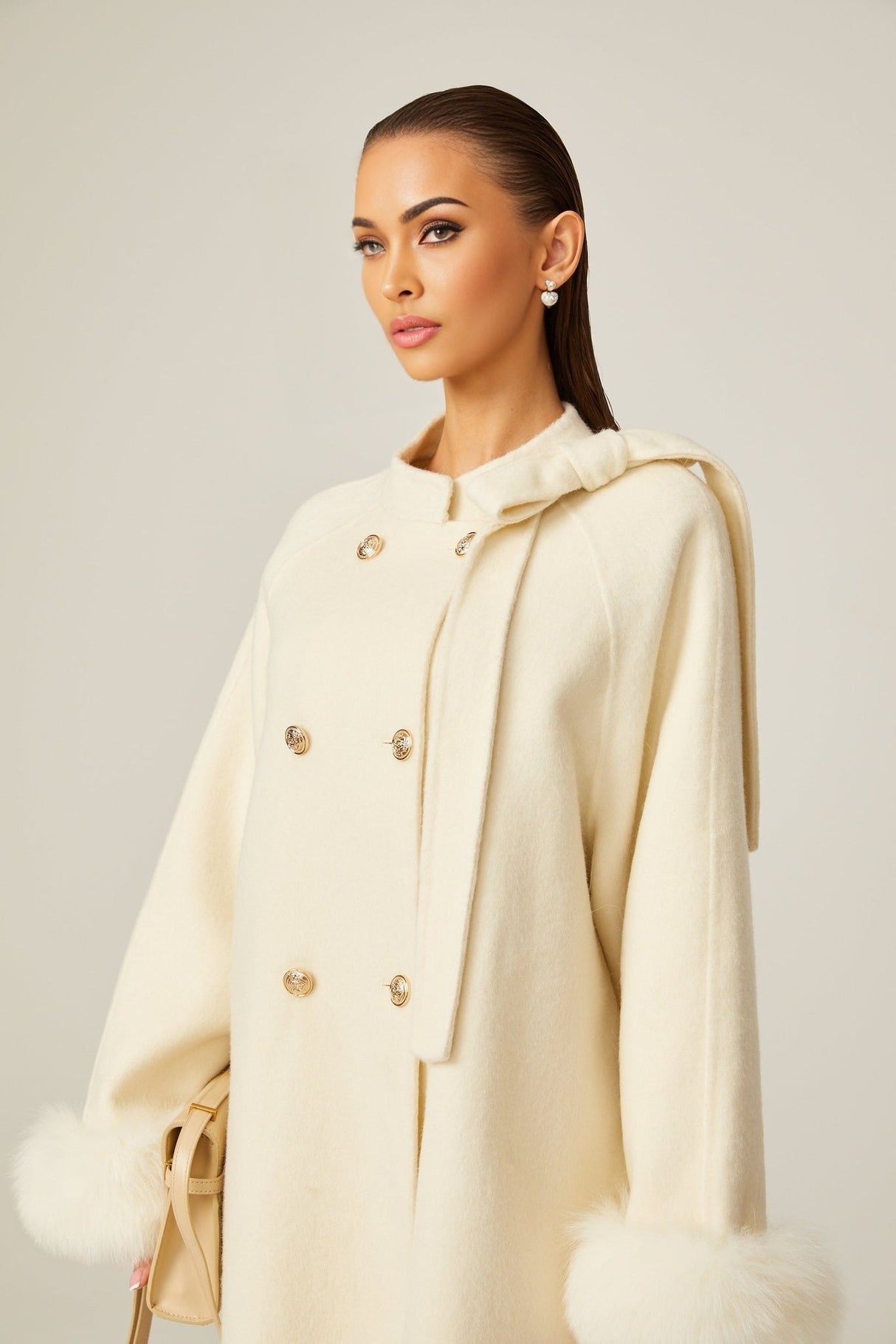 Raffaela Coat White Wool Fur Bowknot & Faux Fur
