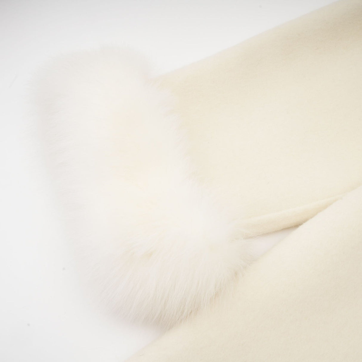 Raffaela Coat White Wool Fur Bowknot & Faux Fur