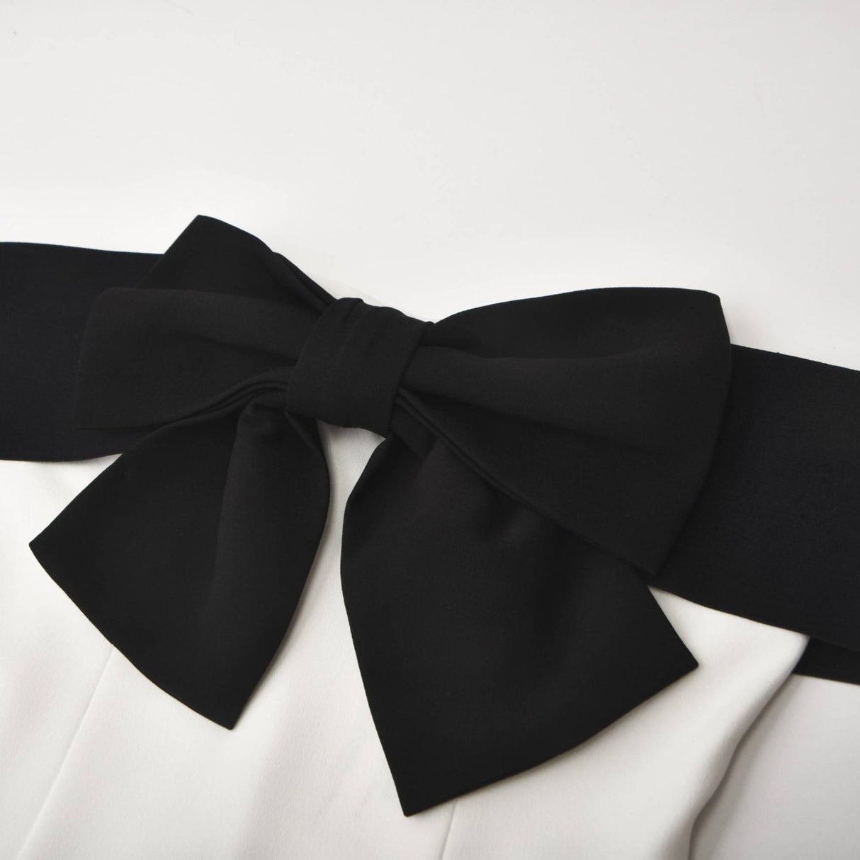 Raffaella Mini Dress White Color Block Off Shoulder Bowknot