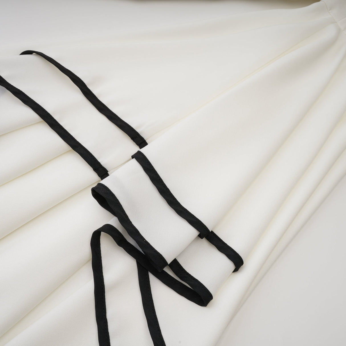 Serafina Dress Classic White & Black Ruffle Sleeve