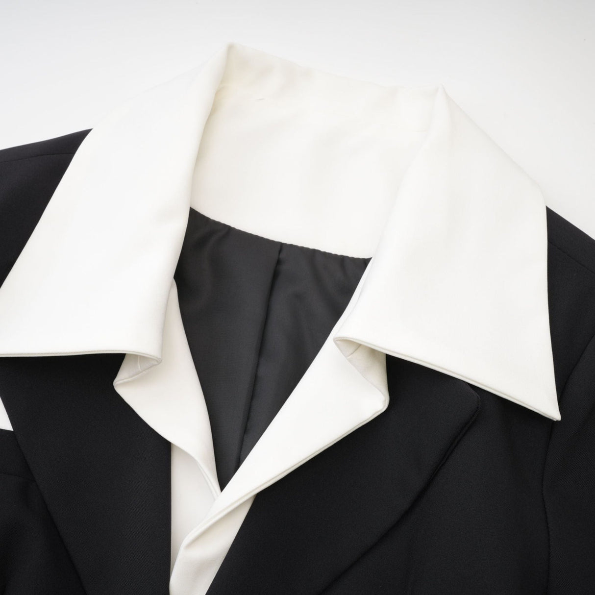 Skye Jacket & Skirt Jacket & Pleated Skirt Set