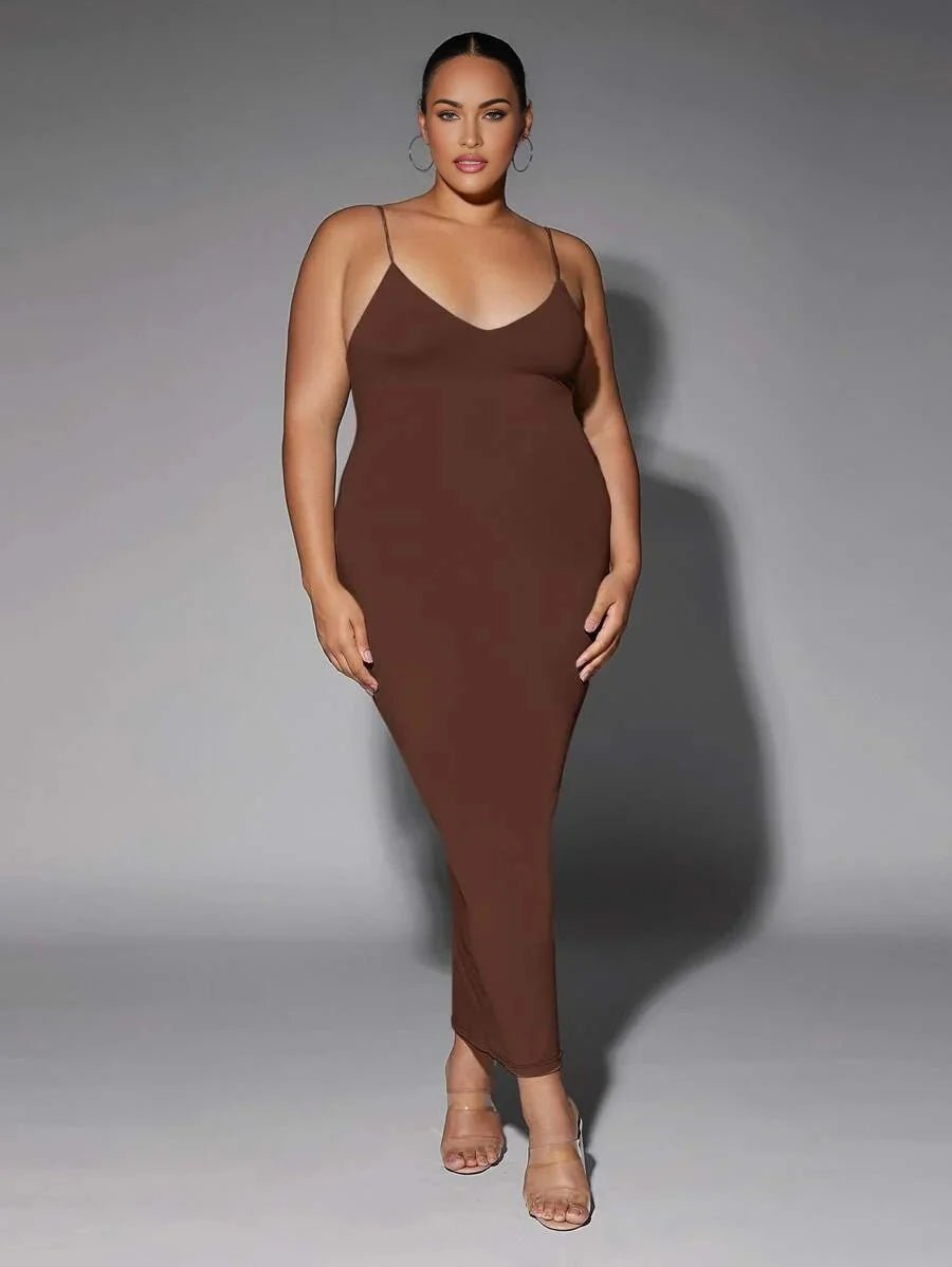 Taliyah Maxi Dress - Fit Type Slim Fit - Fabric Elasticity High Stretch - Backless - Style Refined Style - Hem Shaped Pencil - Premium Quality