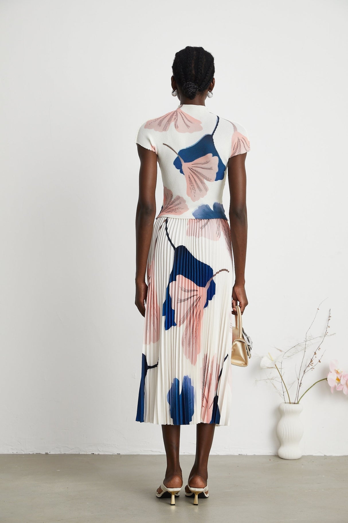 Tersilla Skirt & Top Set in Multicolored Pattern Knit