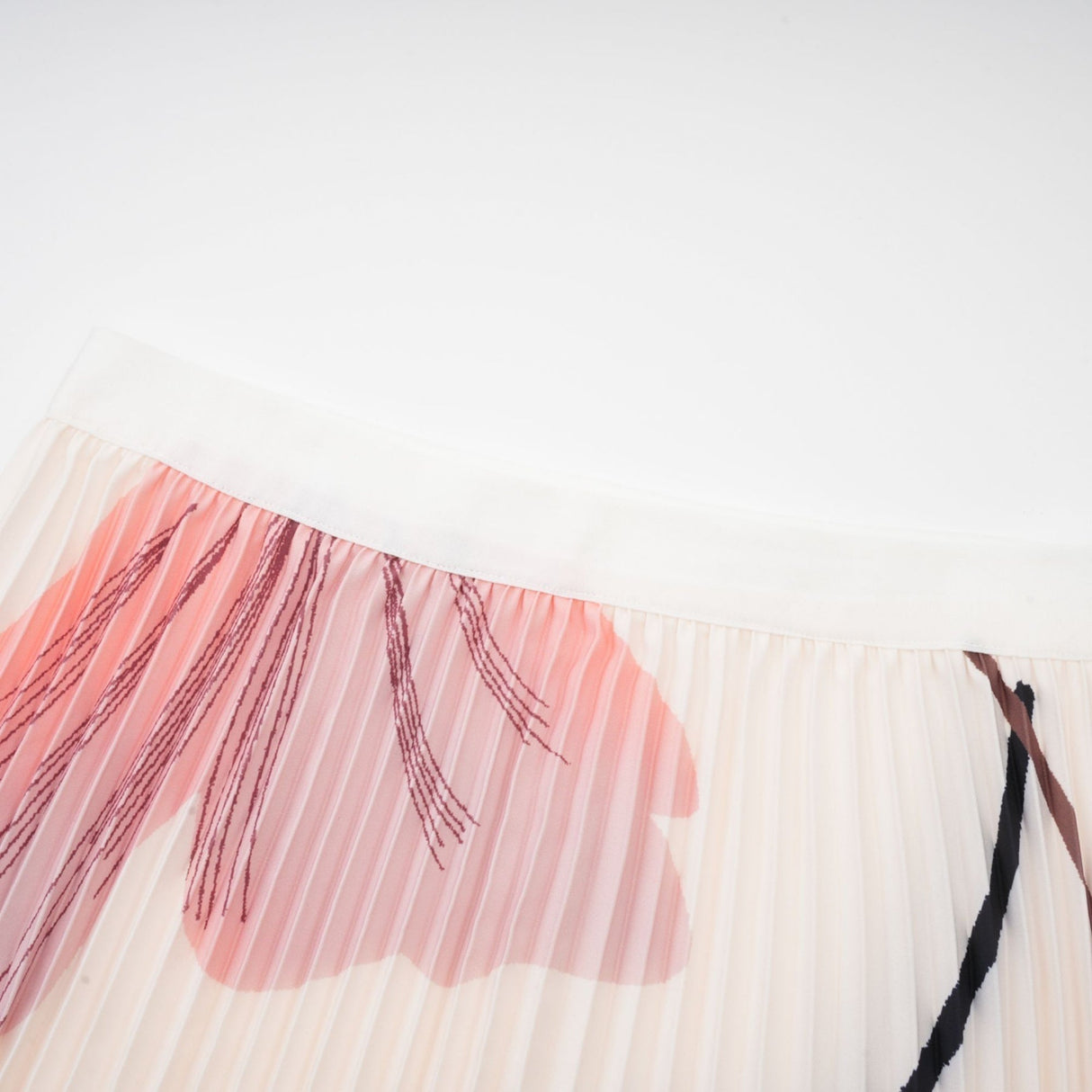 Tersilla Skirt & Top Set in Multicolored Pattern Knit