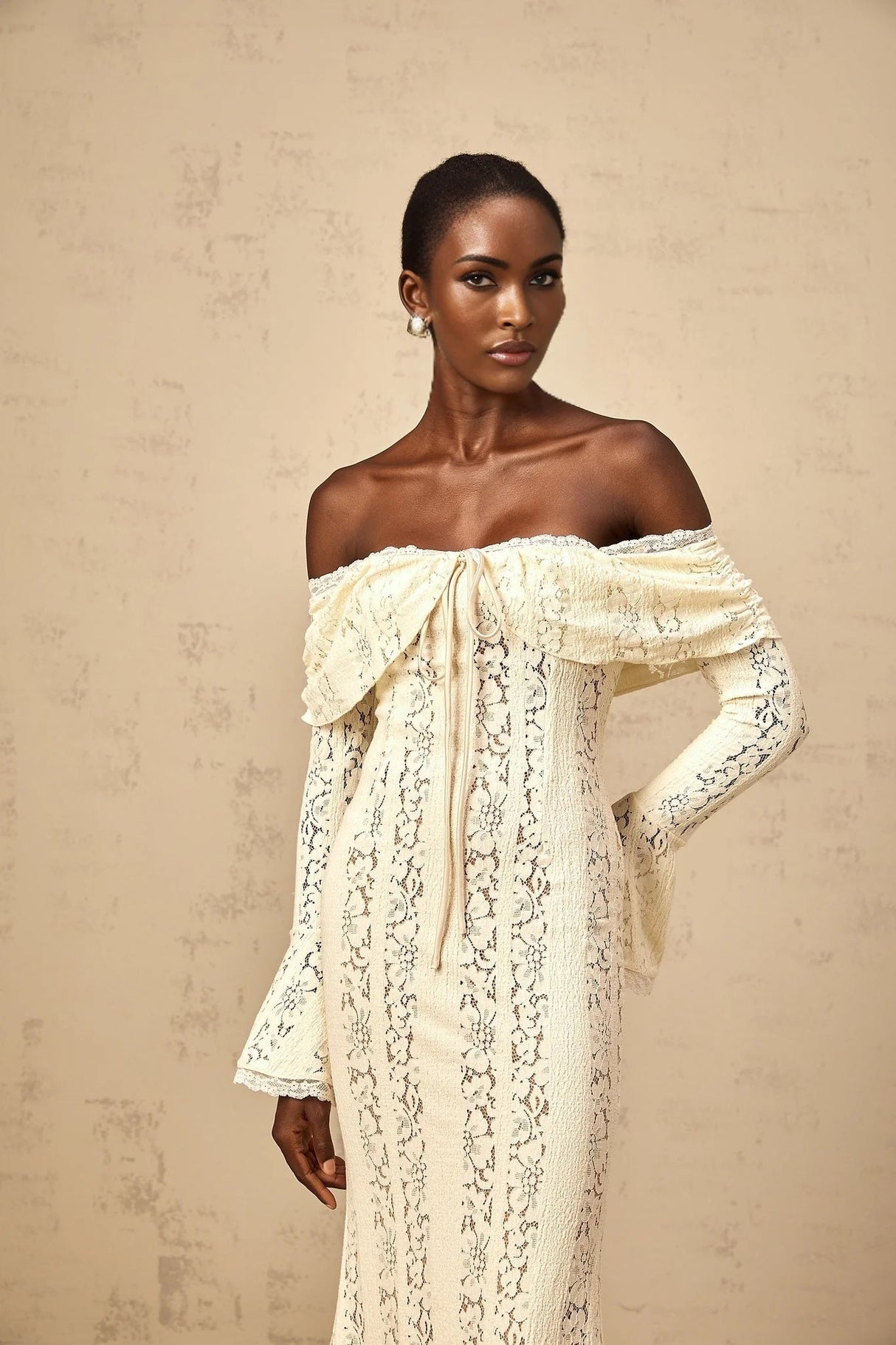 Tonia Maxi Dress Floral Lace Train Design in Neutrals