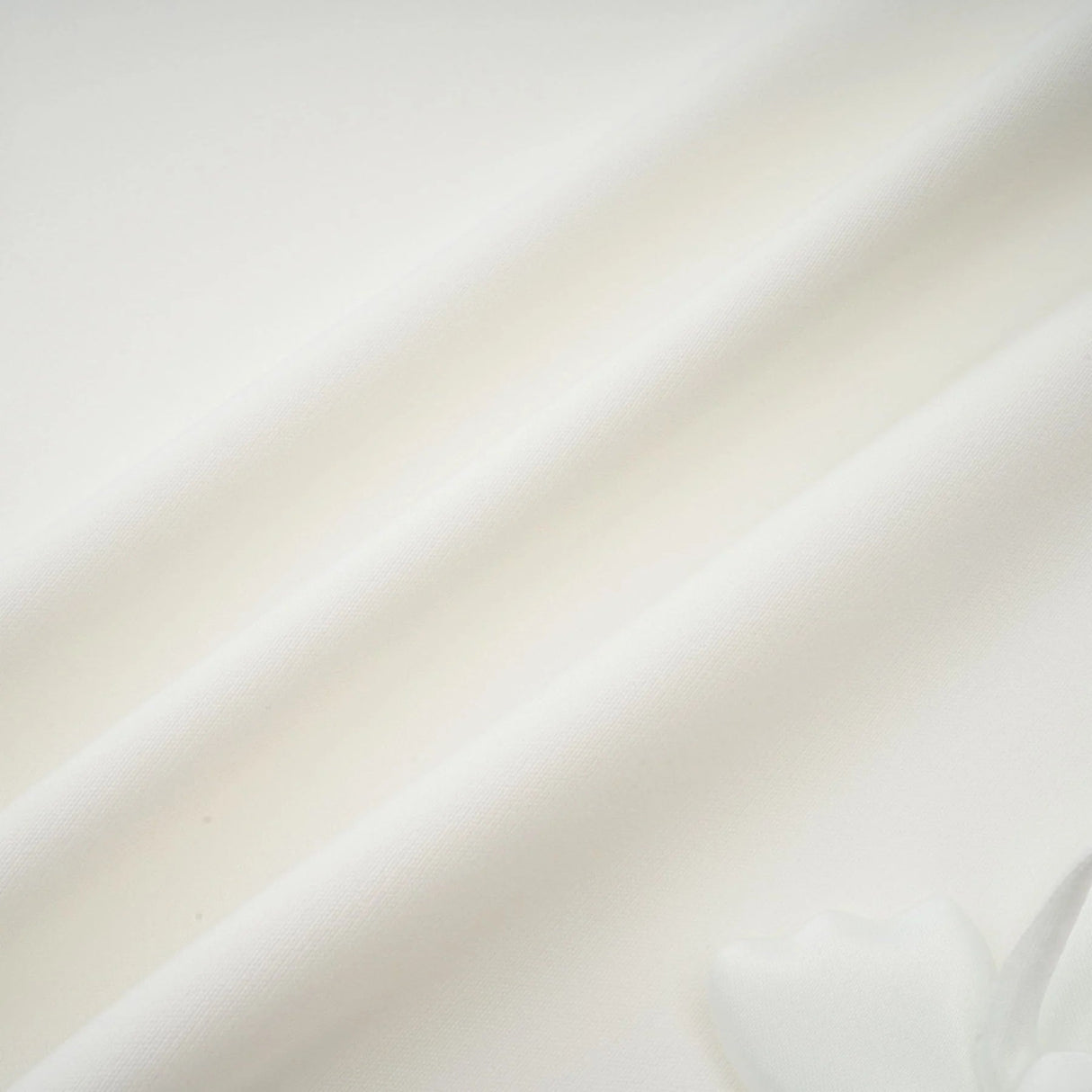 Valeria Midi Dress White Faux - Flower Square - Neck