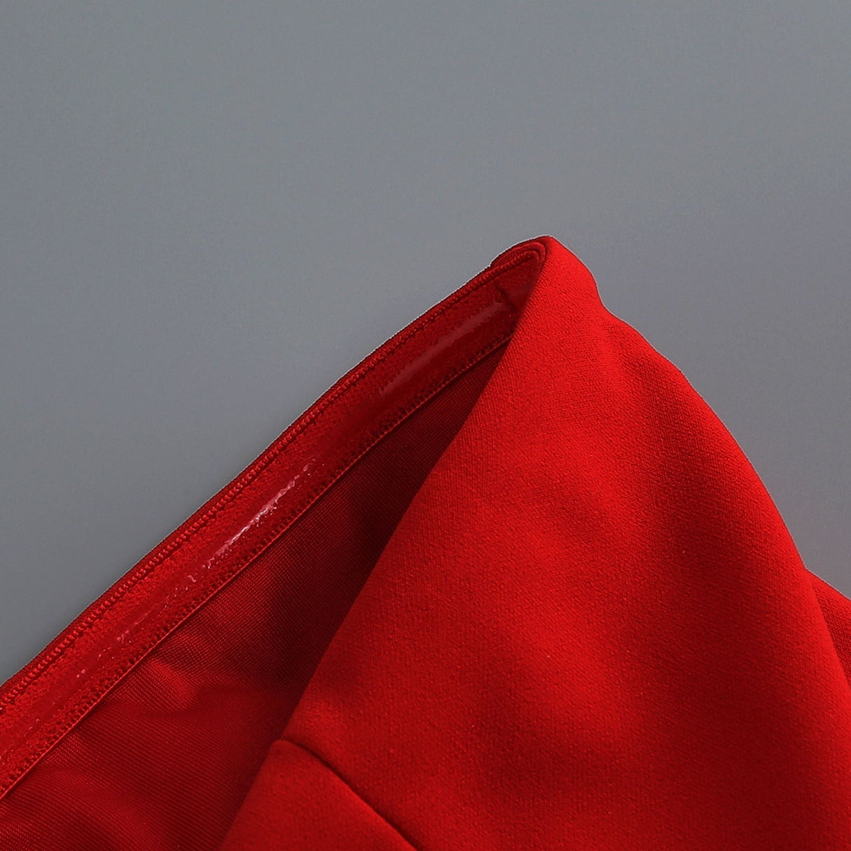 Vera Dress Red Faux - Flower Back - Zip Chic Scoop - Back High - Waisted