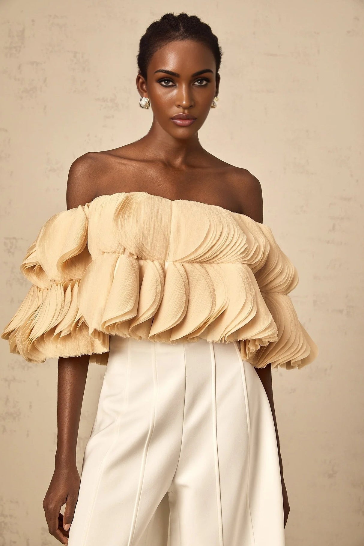 Vincenzina Cropped Top Neutrals Off - Shoulder Shirred