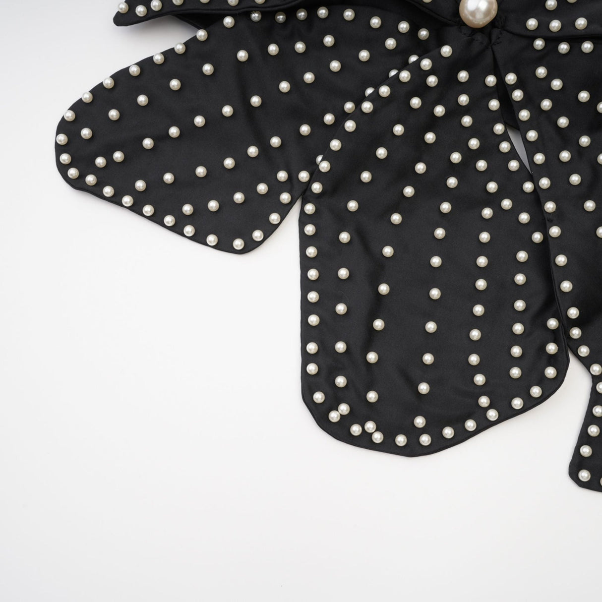 Vincenzina Top Floral Halterneck Pearl Embellished in Black