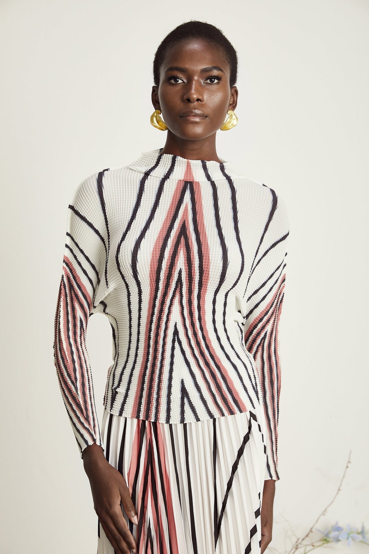 Virginia Skirt & Top Set Line Printed Pleat Detail Stretch