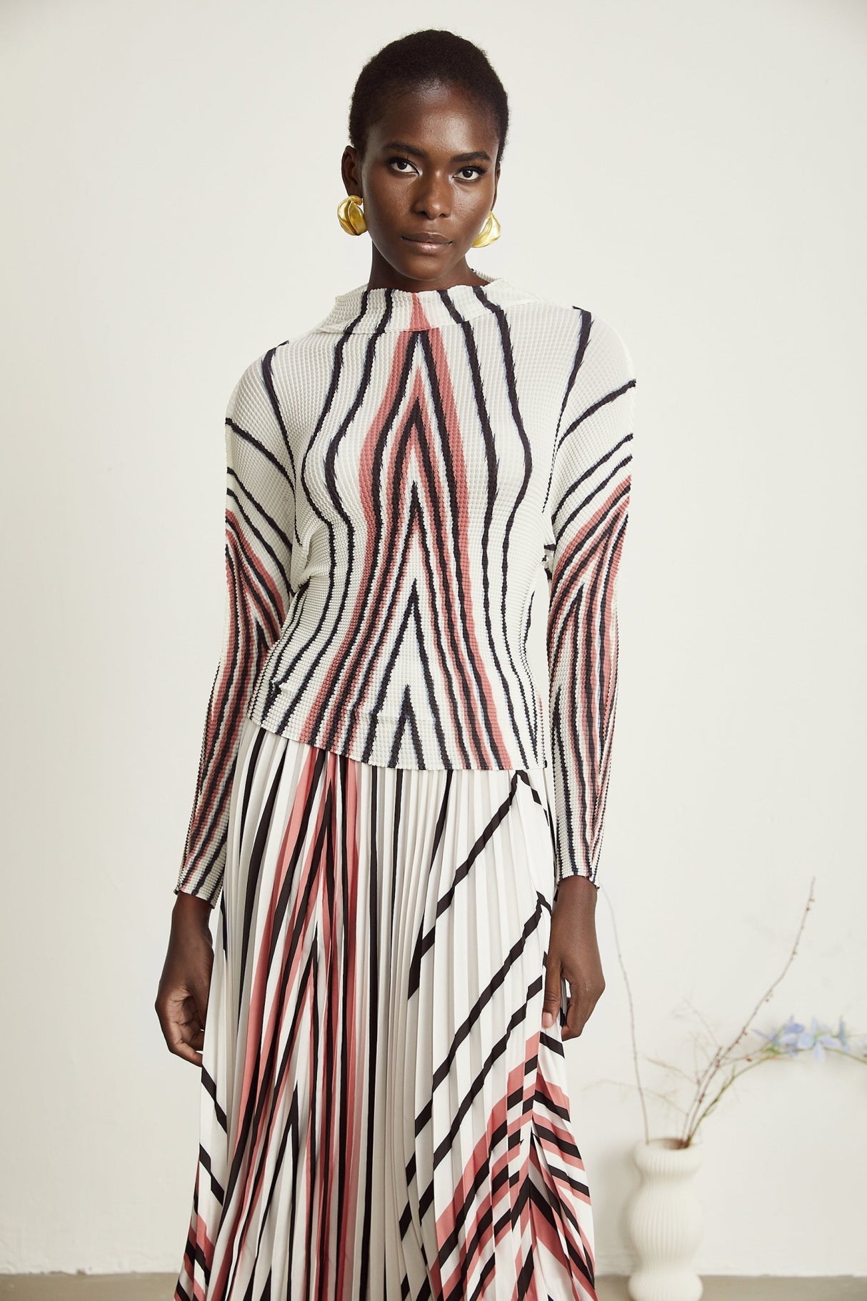 Virginia Skirt & Top Set Line Printed Pleat Detail Stretch