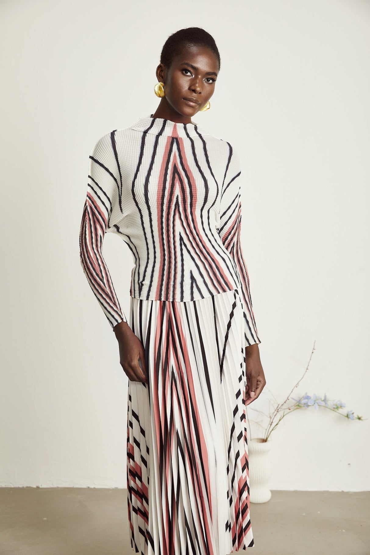 Virginia Skirt & Top Set Line Printed Pleat Detail Stretch