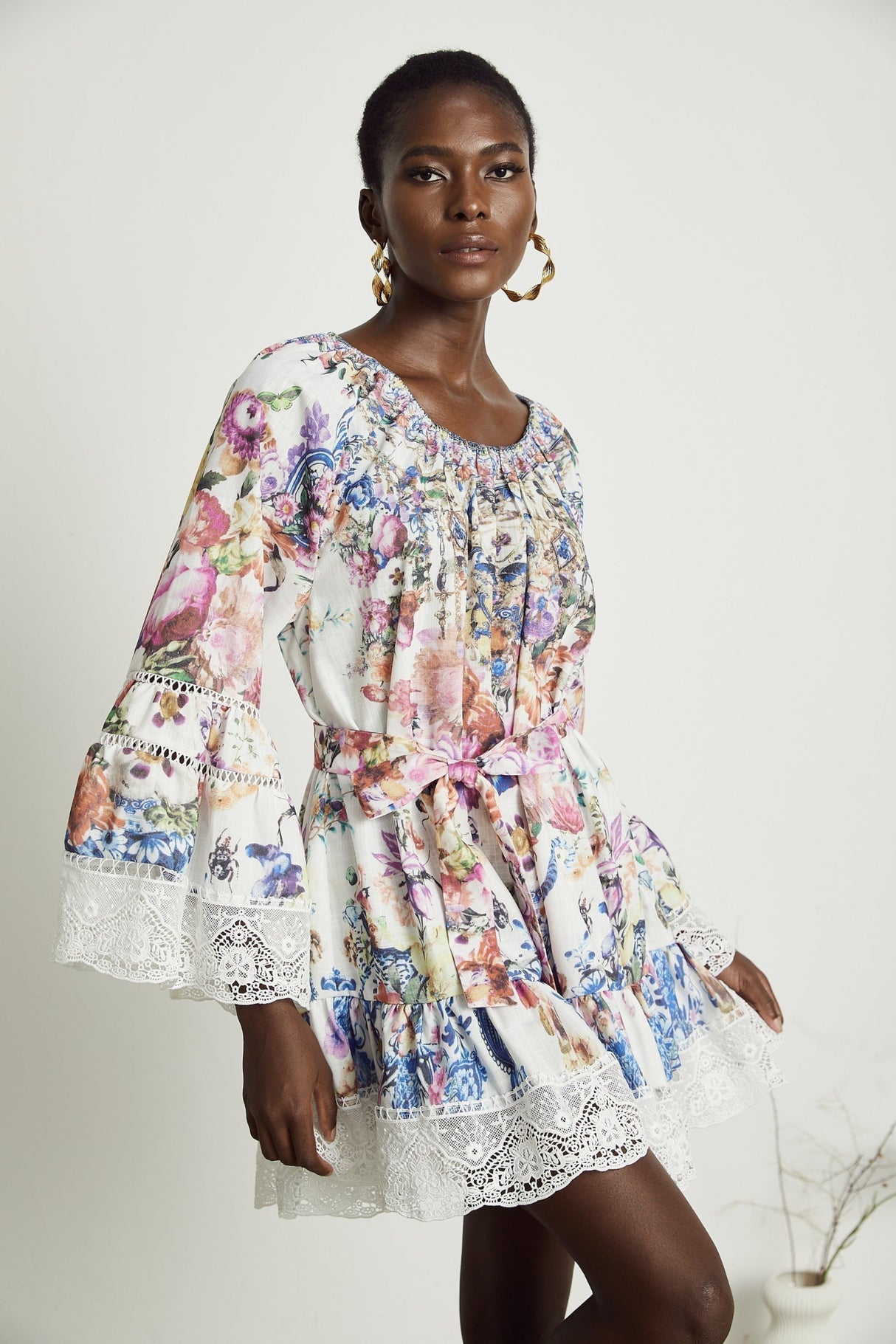 Vivian Mini Dress Lace Trim Flared Floral White & Multicolor