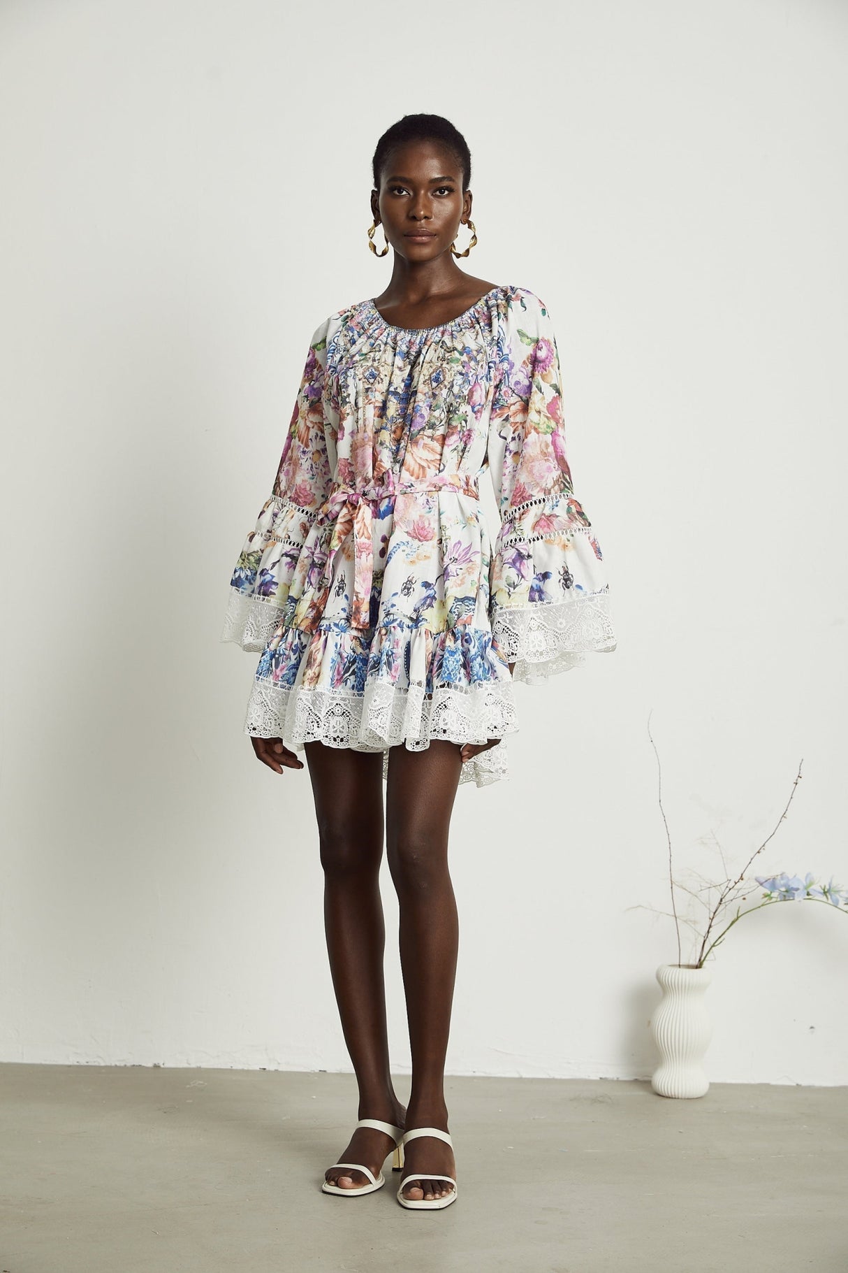 Vivian Mini Dress Lace Trim Flared Floral White & Multicolor