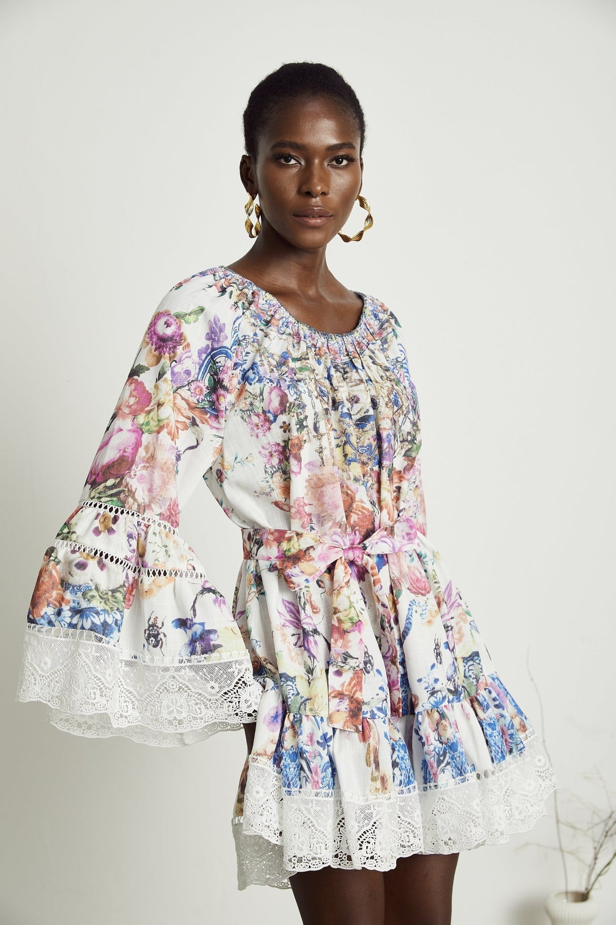 Vivian Mini Dress Lace Trim Flared Floral White & Multicolor