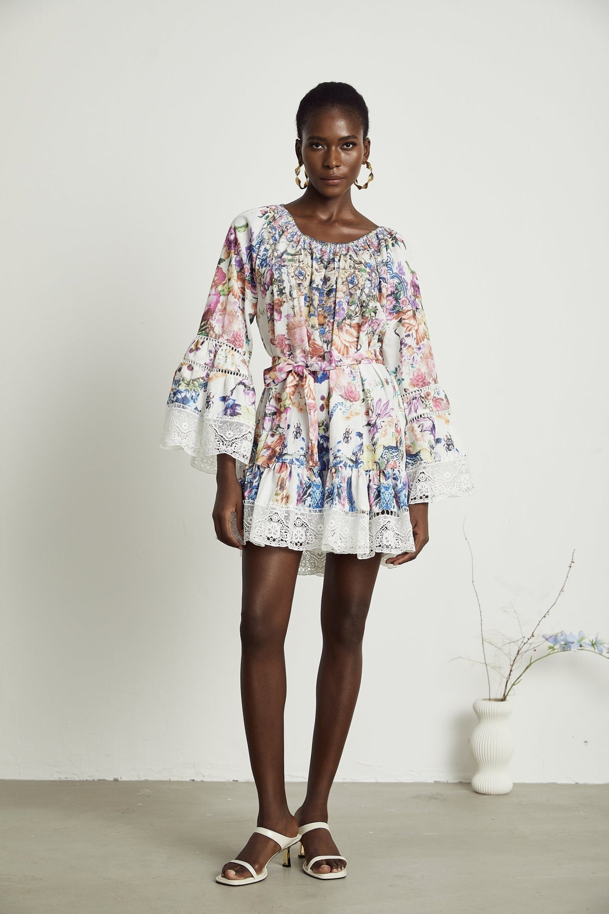 Vivian Mini Dress Lace Trim Flared Floral White & Multicolor