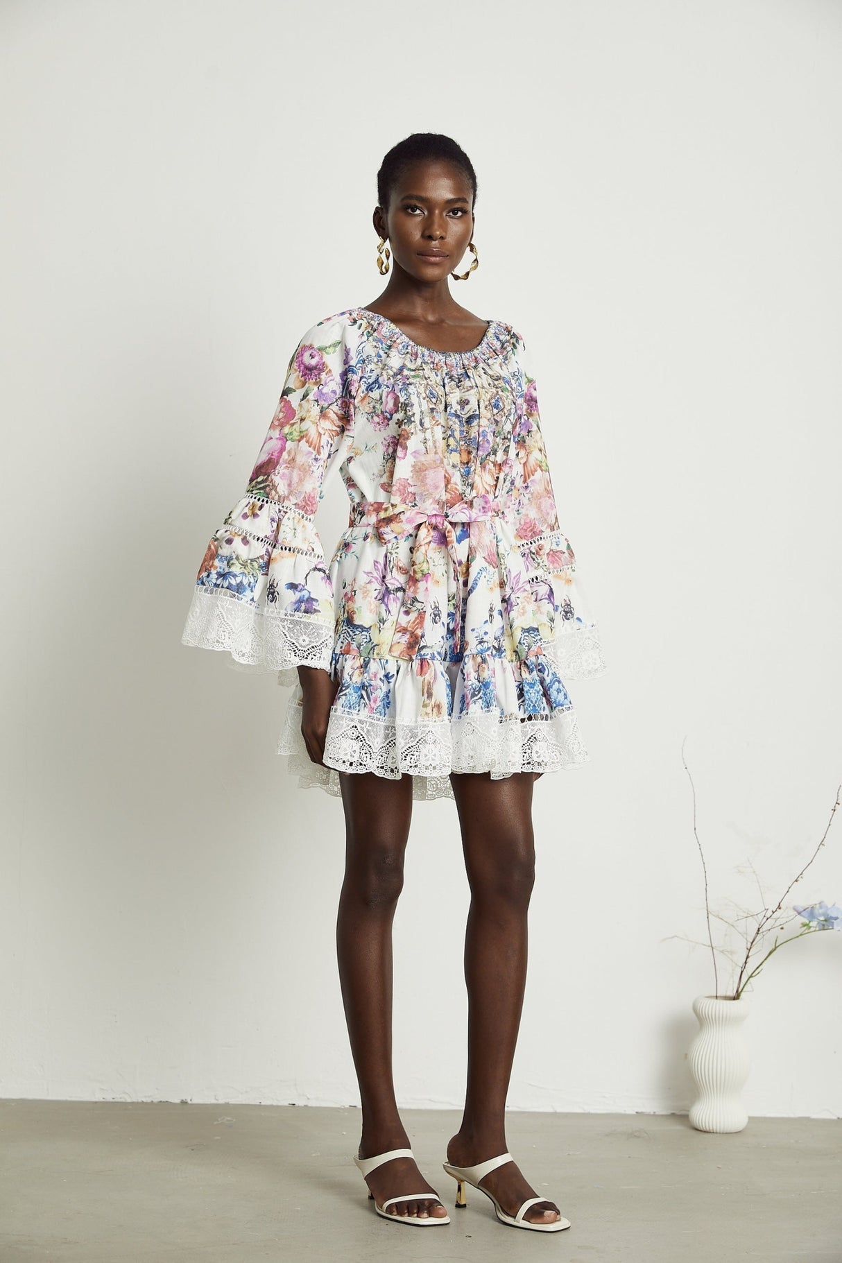 Vivian Mini Dress Lace Trim Flared Floral White & Multicolor