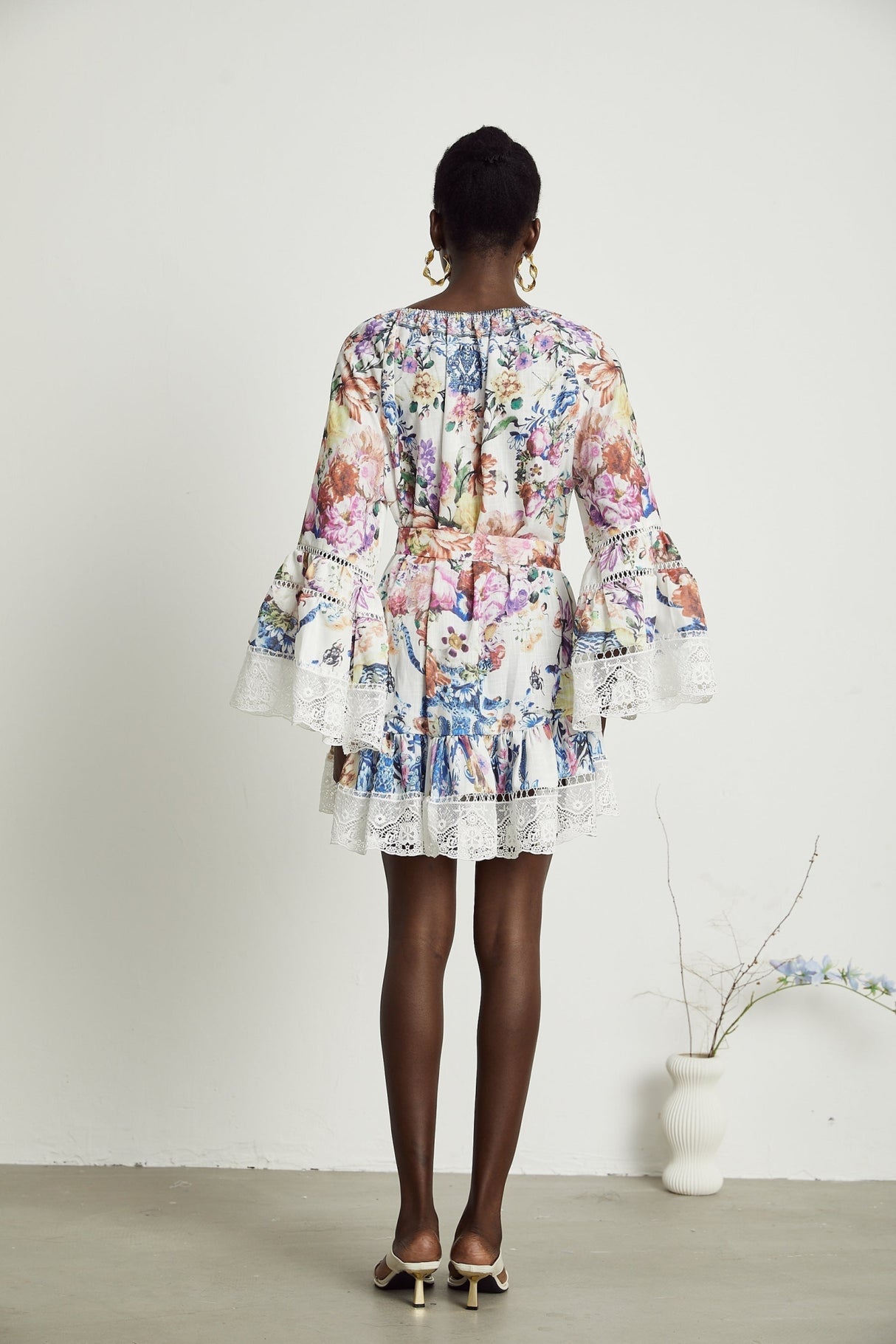 Vivian Mini Dress Lace Trim Flared Floral White & Multicolor