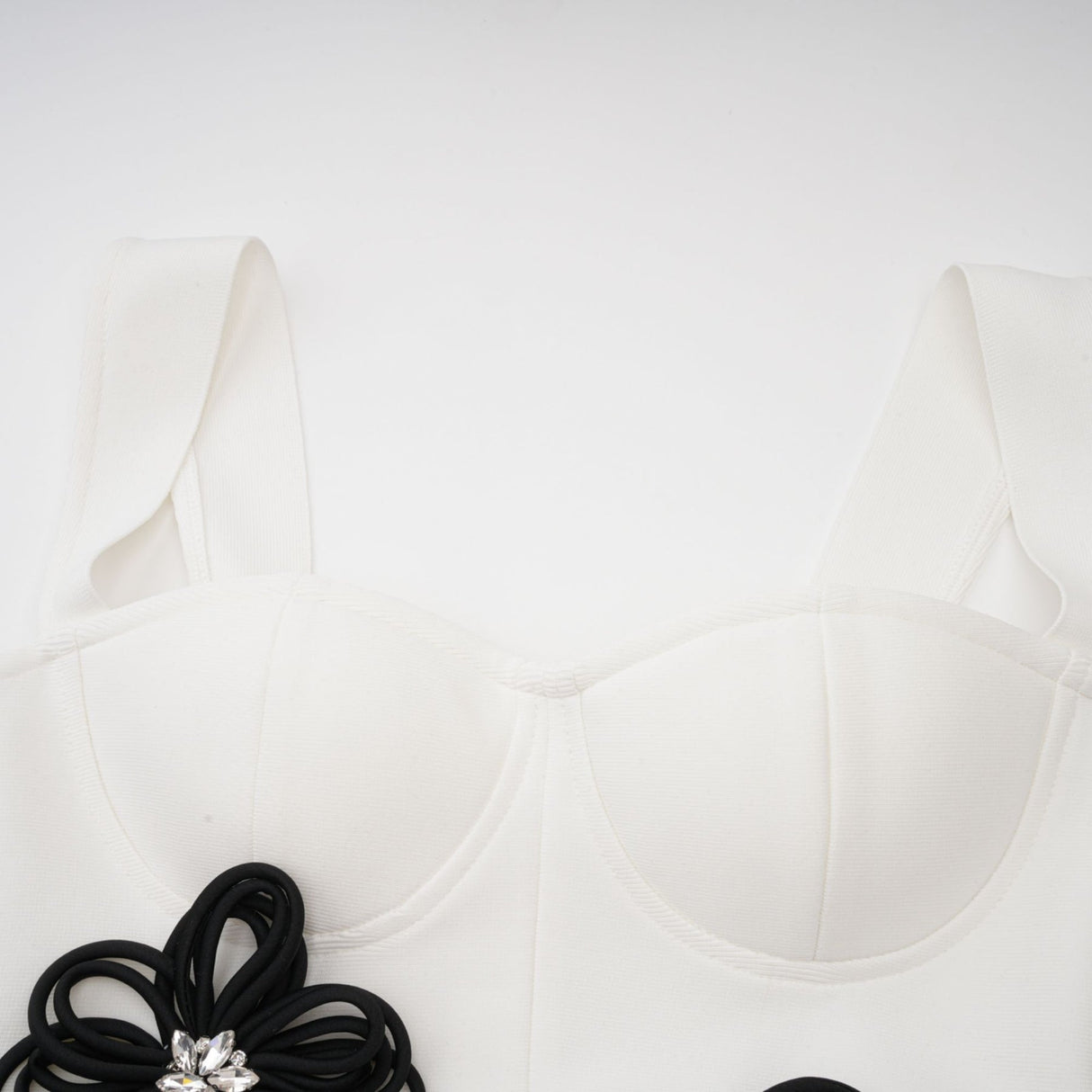 Willa Floral Maxi Dress - Classic White with Black Detailing - Sweetheart Neckline