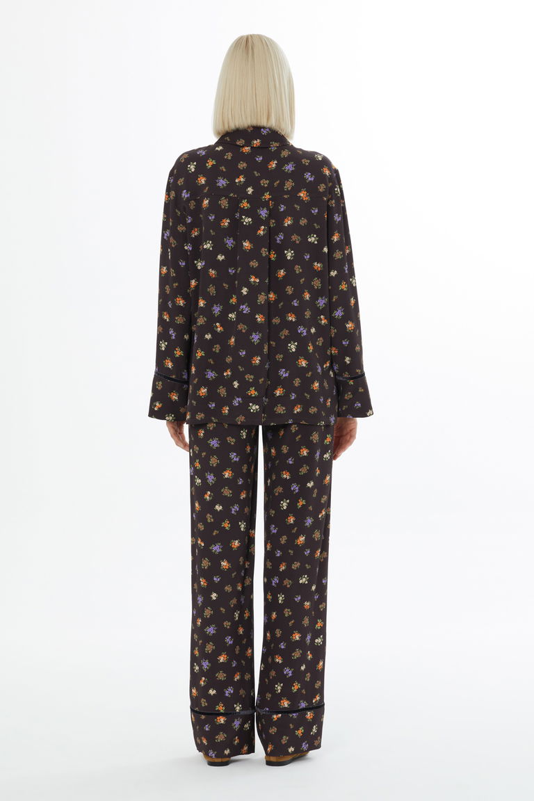 Patterned Relaxed Set with Zippered Collar