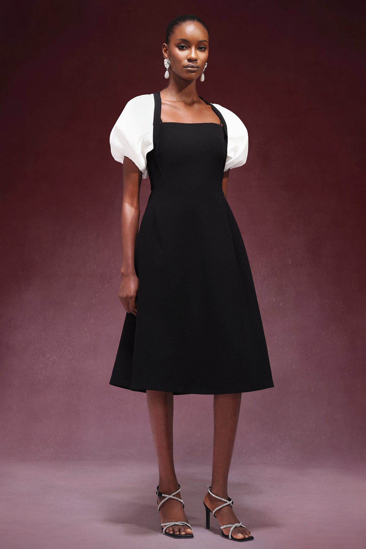 Millie Midi Dress - Square-Cut Collar - Voluminous Sleeves - Flattering Silhouette - Comfortable Fit - Statement-Making