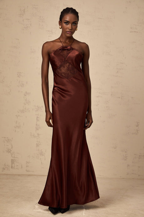 A long elegant winered maxi dress with satin fabric and lace panelling details named Eléonore