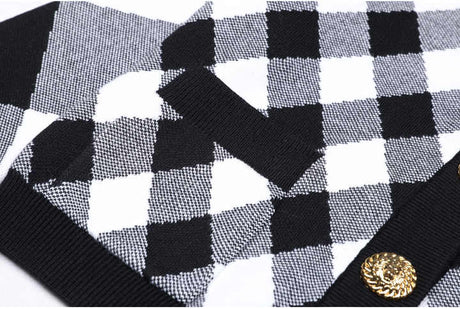 Alba Cardigan - Cropped Length - Argyle Pattern - Tailored Fit - Golden Buttons - Soft Knit Fabric