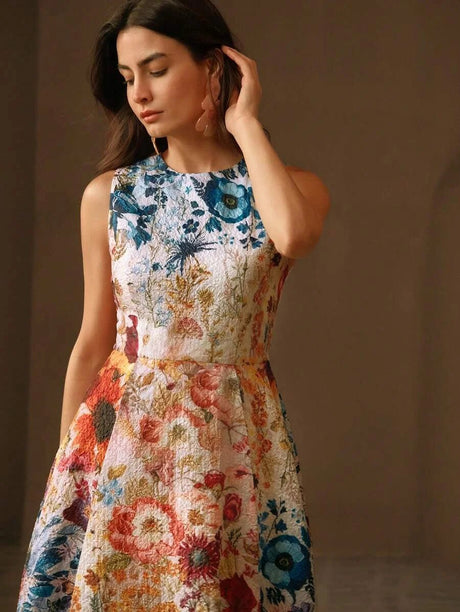 Alfreda Maxi Dress - Round Neck - High Waist - A Line - Boho Style - Floral Print