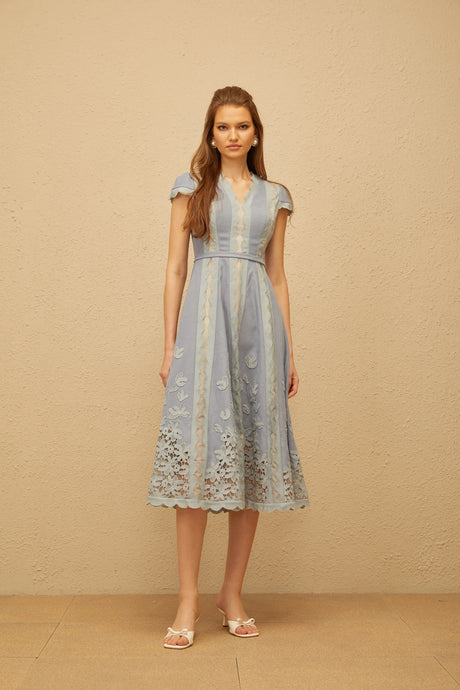 Amália Blue Scalloped Floral Embroidered Midi Dress