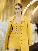 Ambrogina Coat - Fitted Silhouette - Mid - Thigh Length - Durable And Comfortable Fabric - Vibrant Tweed Design - Premium Quality - Modern Look