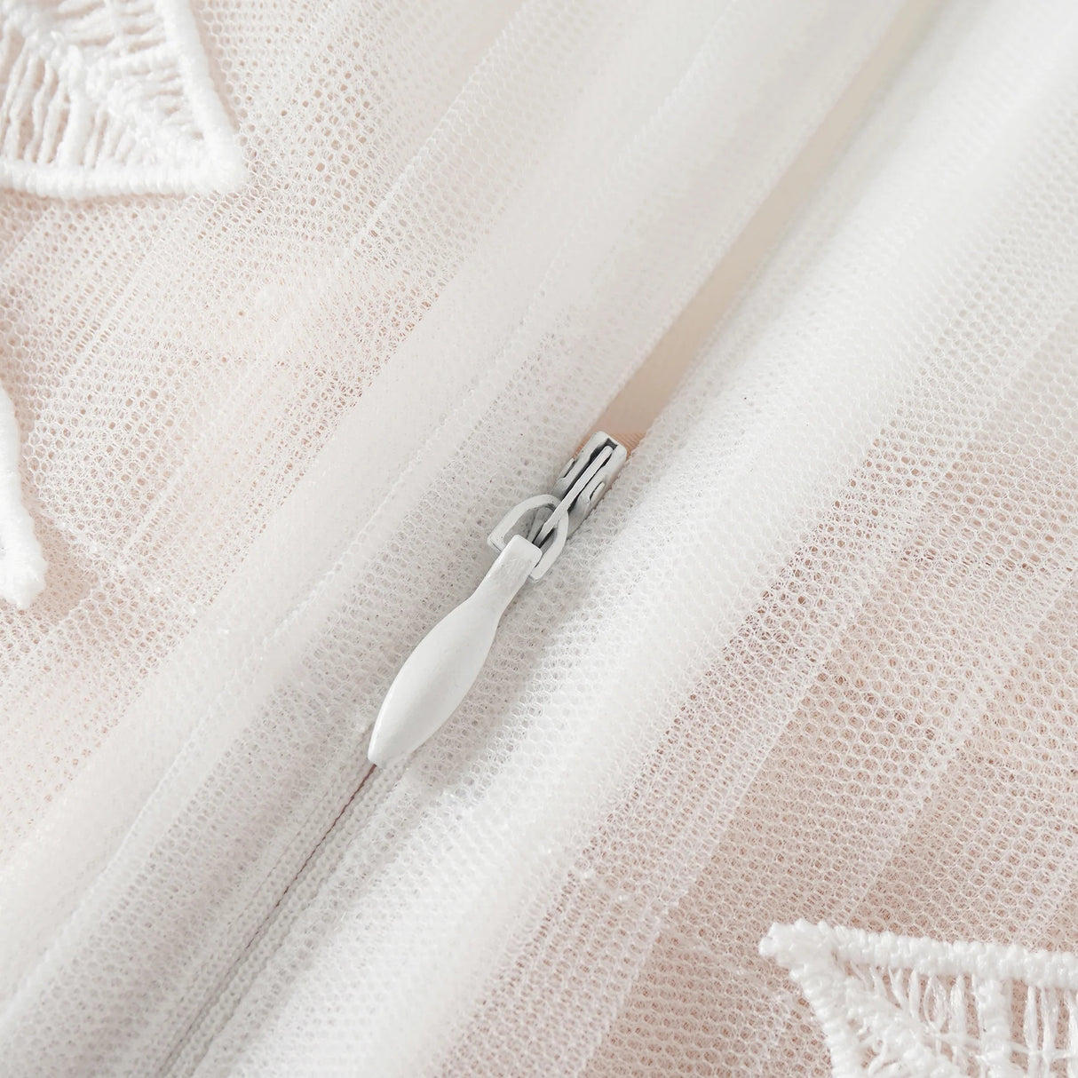 Annabelle Flowerappliqué Tulle Midi Dress Without Belt
