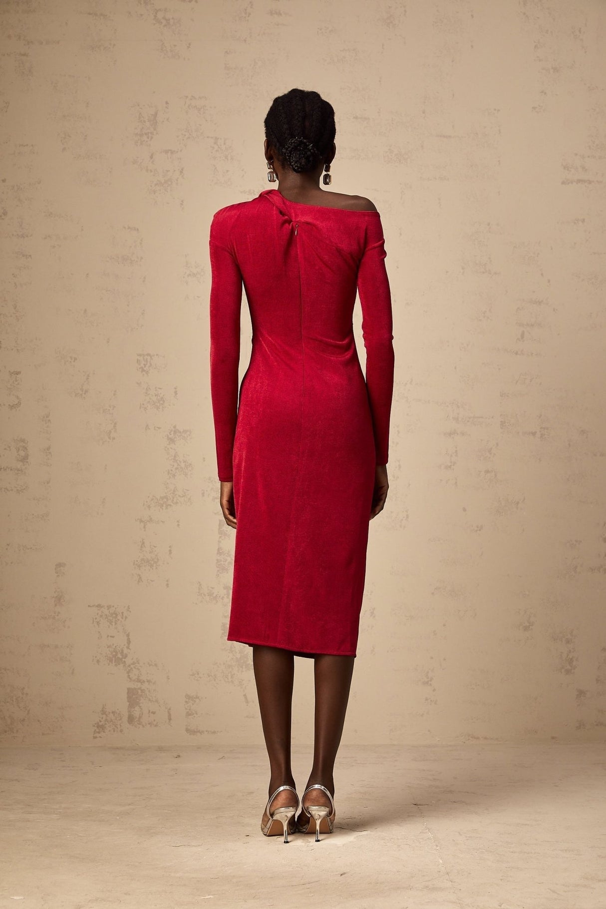 Antonietta Midi Dress - One - Shoulder Design - Long Sleeves - Cut - Out Detailing - High Slit