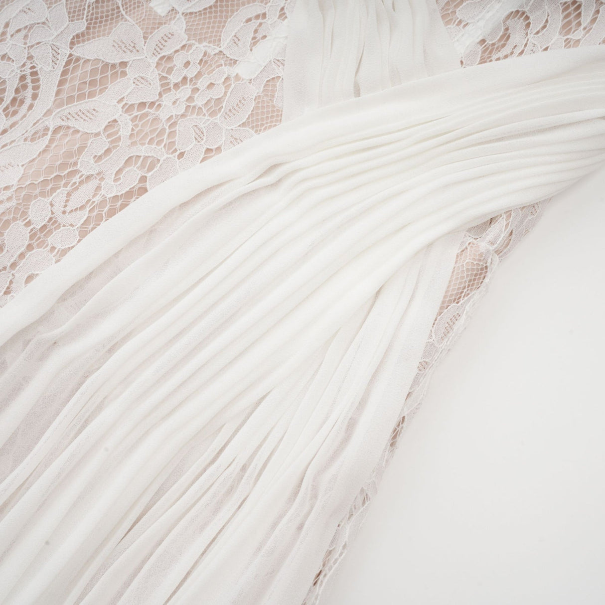Arantxa white lace pleated maxi dress