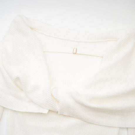 Ava Ribbed Knit Top - Twist Neckline - Long Sleeves