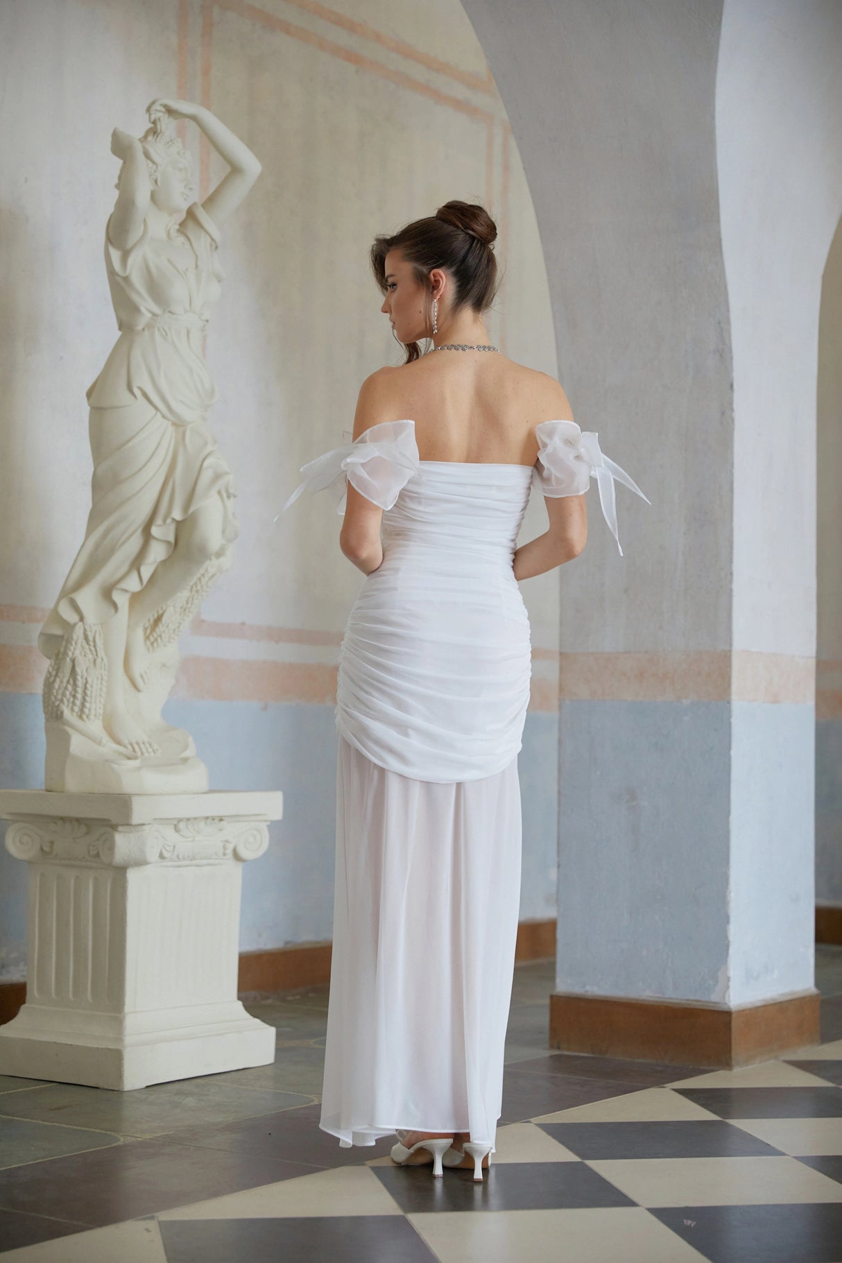 Brandusa White Bowknot Ruched Chiffon Midi Dress