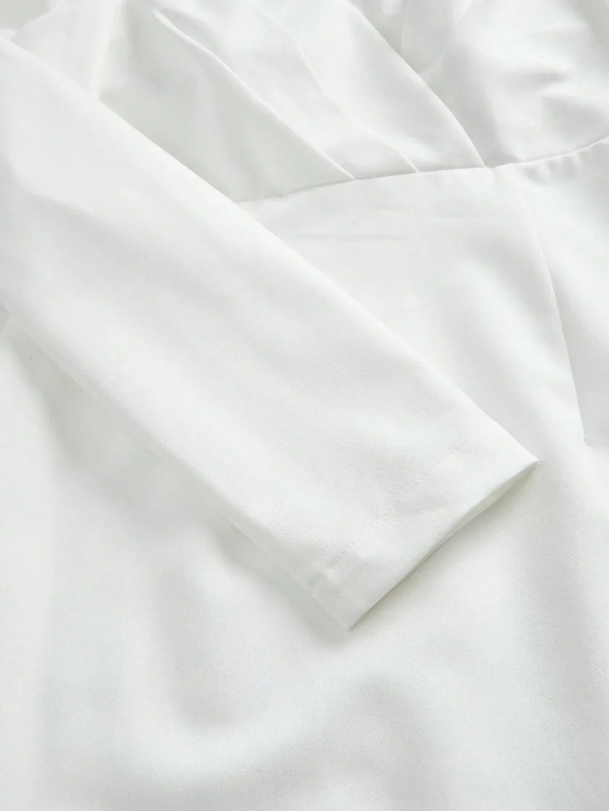 Cassidy Midi Dress - Sweetheart Neckline - Puff Sleeve - High Waist - Elegant Style - Belted & Zipper
